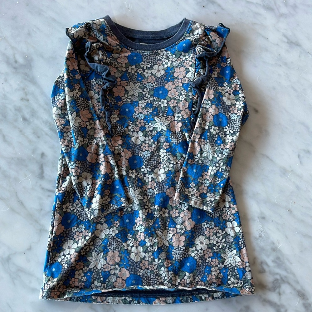 Tea long sleeved dress